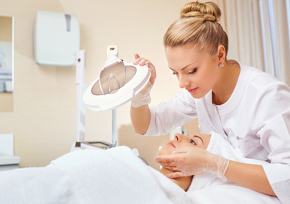 Derma-planing Facial